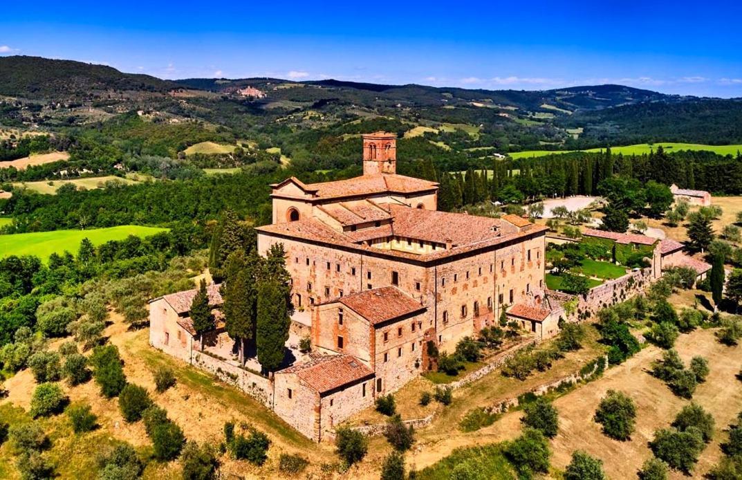 فيلا Fattoria Monastero Sant'Anna In Camprena بيينْسا المظهر الخارجي الصورة