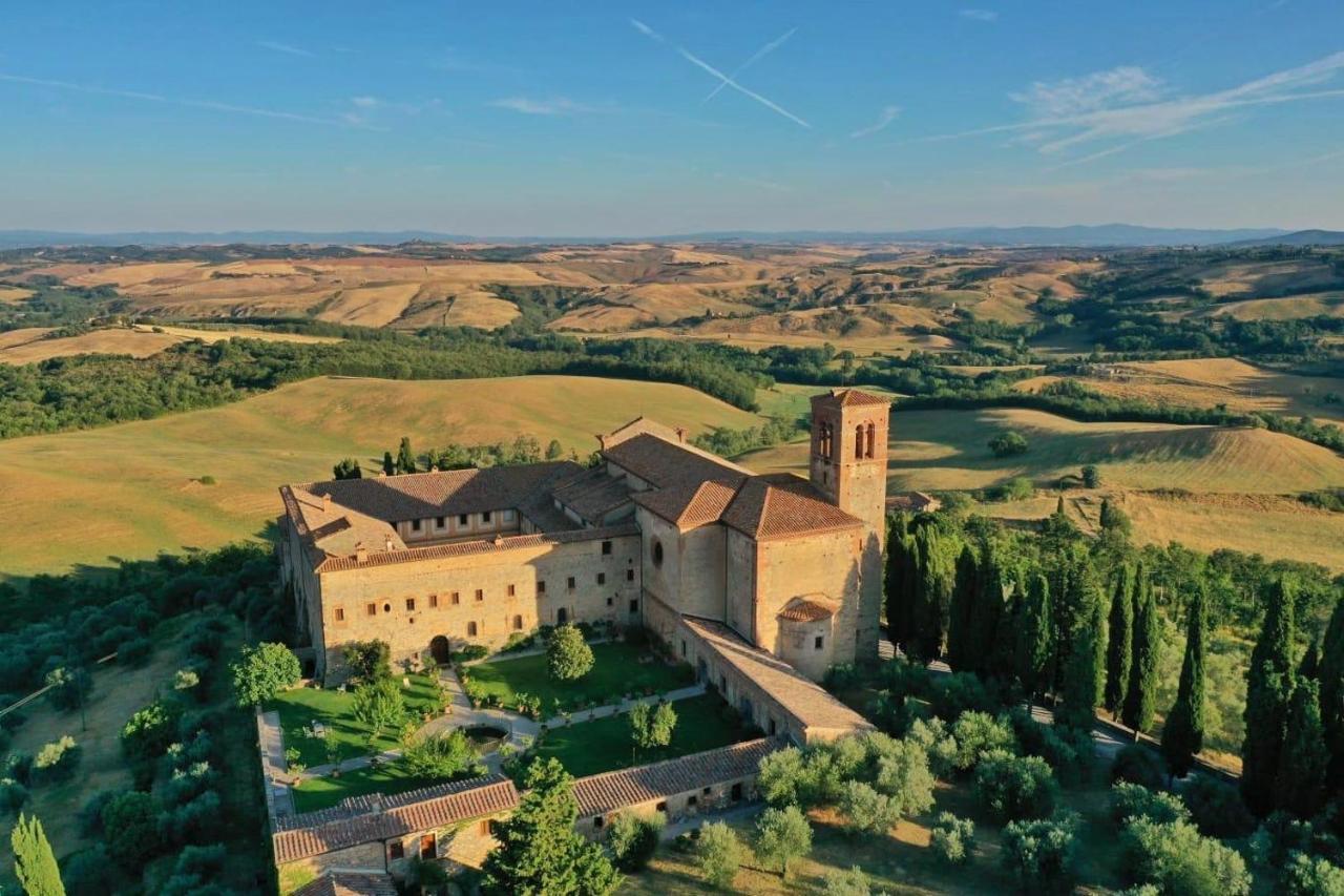 فيلا Monastero Sant'Anna In Camprena بيينْسا المظهر الخارجي الصورة